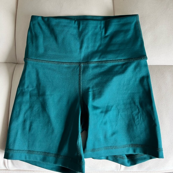 Reformation Pants - Reformation Bike Shorts - Green - XS